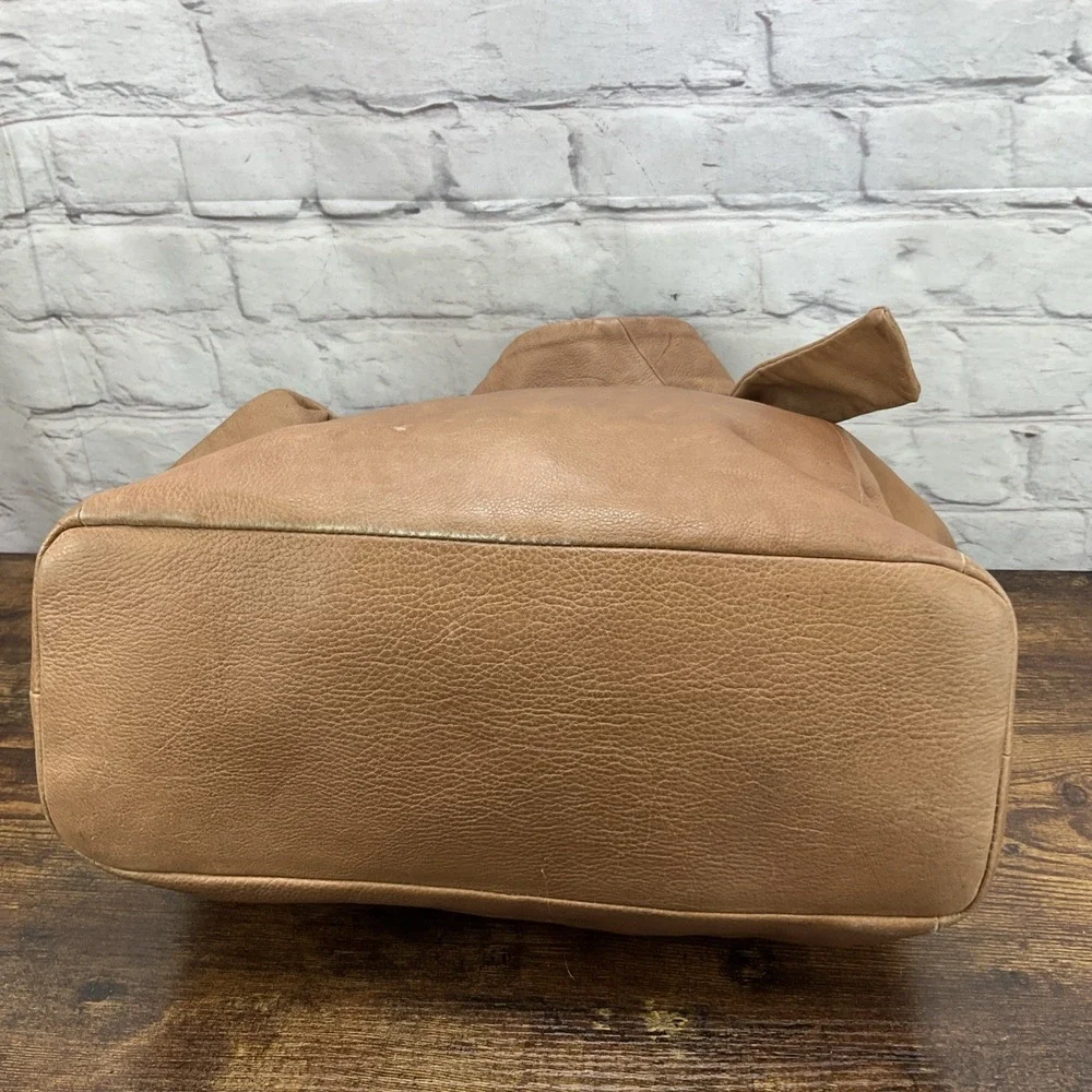 Frye Nora Knotted Hobo Shoulder Tote Beige Soft Leather With Dust Bag - Picture 6 of 16